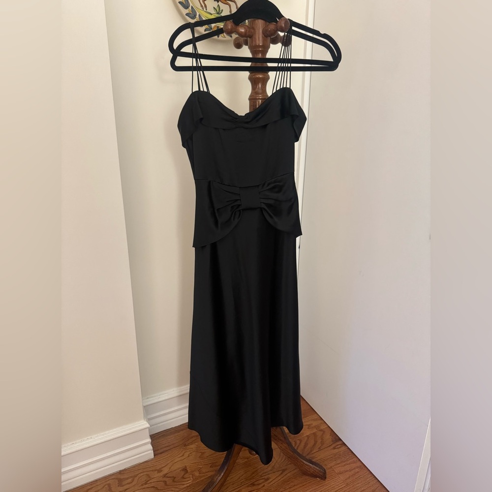 Doen Donetta Satin Black Bow Detail Evening Dress - Picture 2 of 5